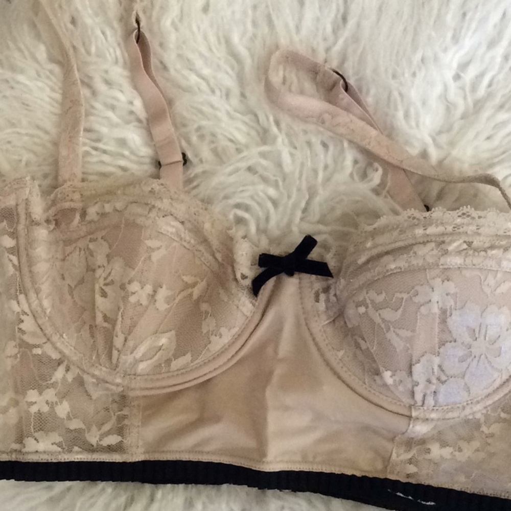 Anthropologie Size 34B